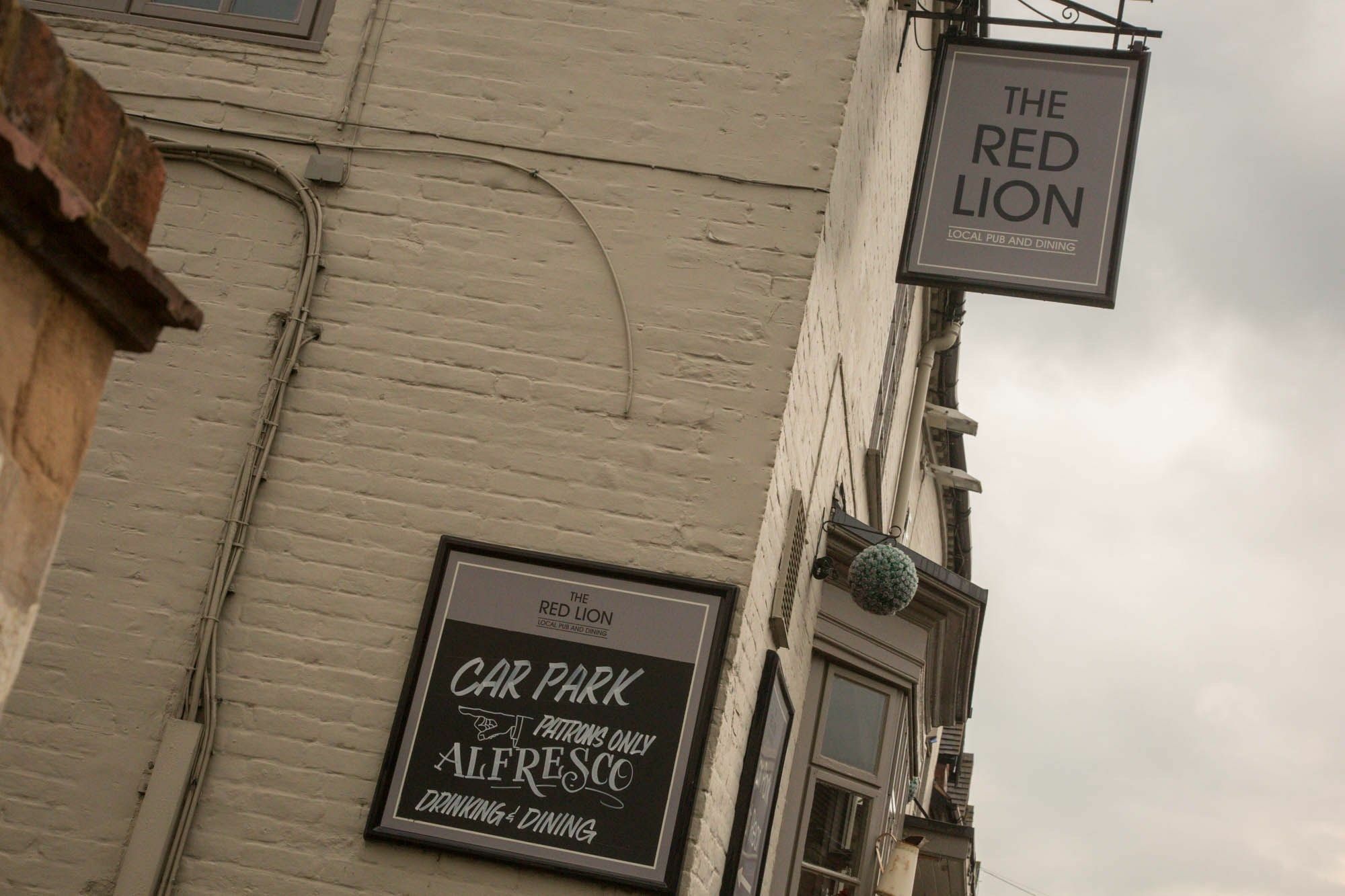 The Red Lion Coleshill Hotel Exterior photo